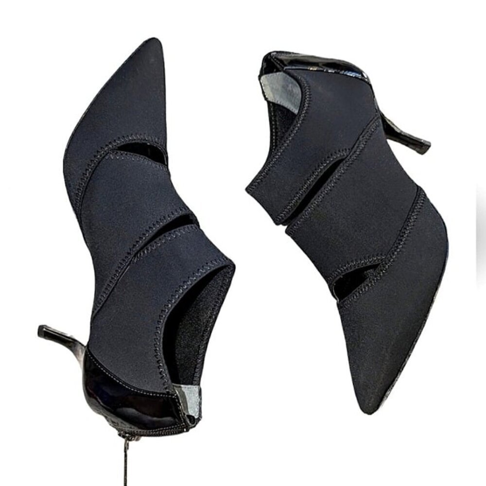 Donald J Pliner casual black heeled boots size 7